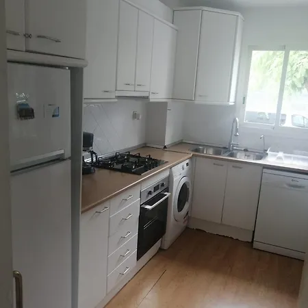 Family Pool & Apartman
